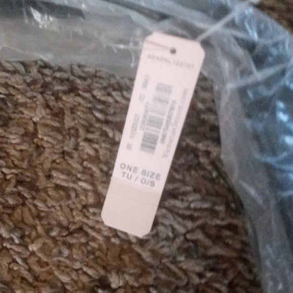 Victoria's Secret Weekender Tote - Picture 4 of 4